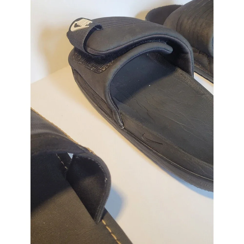 Nike & Dockers Mens Size 9 Slide Sandals Bundle 2 Pairs